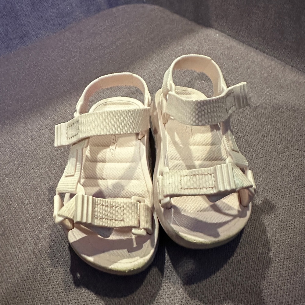 Toddler sandals